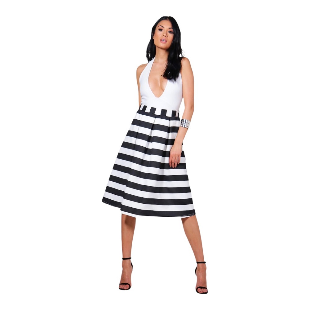 Boohoo Box Pleat Striped (Black & White) Midi Skater Skirt; SZ 8; BNWT